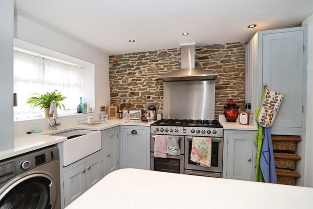 4, Stockland Street, Caerphilly photo 4