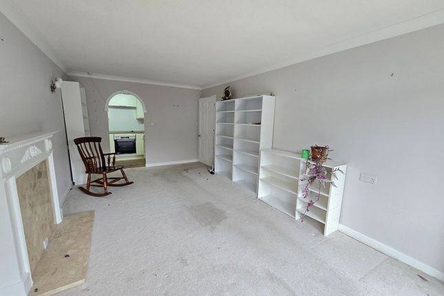 7 Regent Court Groby Road, Altrincham photo 3