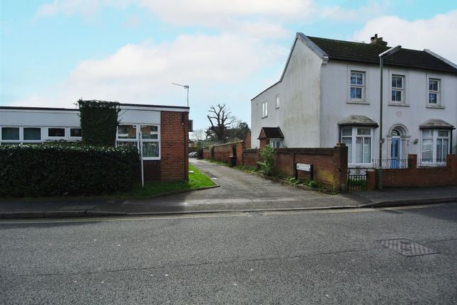 Terraced house to rent in St. Judes Road, Englefield Green, Egham