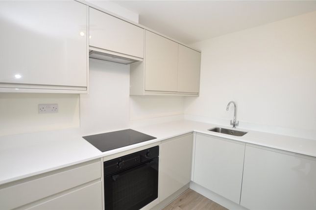 Flat 16, Old Bank House, 34, Victoria Road, Farnborough photo 2