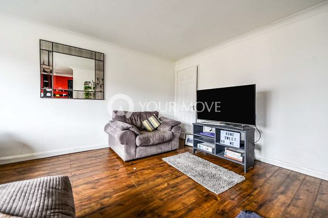 Flat for sale in Lambourne, Skelmersdale, Lancashire