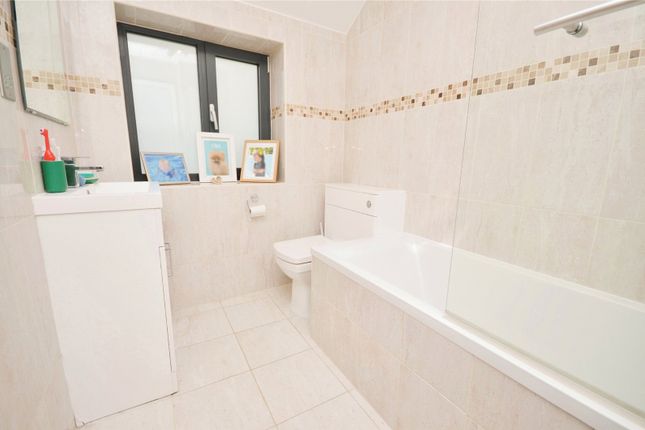Flat for sale in Friary Court, Aylesbury