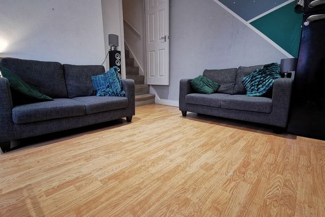 27, Martin Terrace, Leeds photo 2