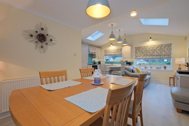 30, Allanshaw Gardens, Hamilton photo 4