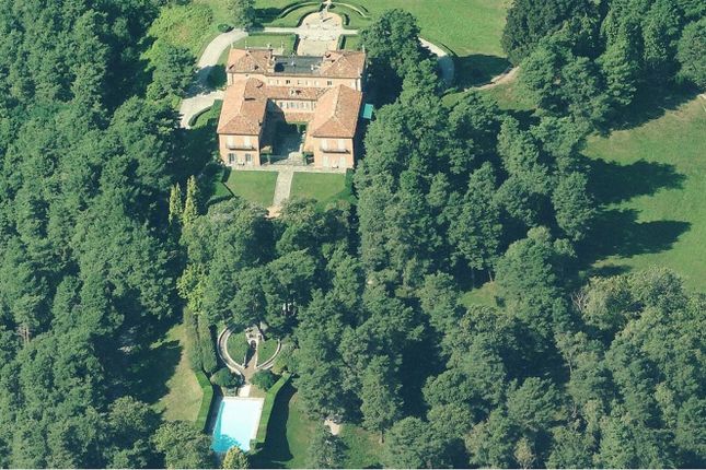Thumbnail Country house for sale in Varese, Lake Como, Lombardy