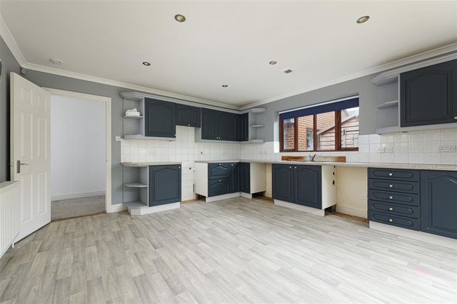 46, Hillcroft Road, Herne Bay photo 3