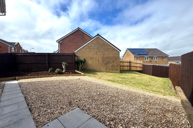 17 Mountain Rise, Merthyr Tydfil photo 3