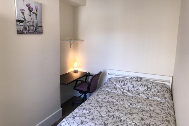 Thumbnail Shared accommodation to rent in De Grey Street, Hull