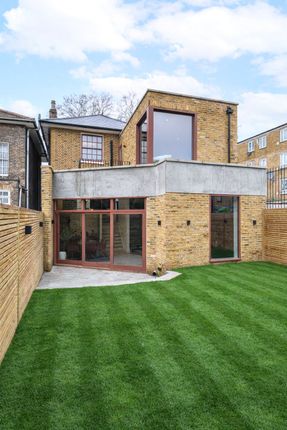 121, Dalston Villa, London photo 3