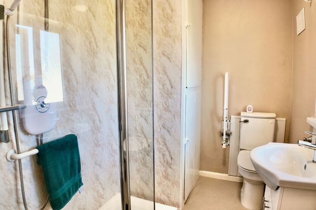 47 Upland Road, Blackwood photo 4