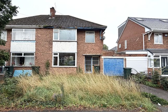 3-bed semi-detached on Daleway Road, Coventry, £250,000