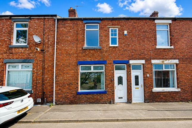 3-bed house on 2, Peases Row, Bishop Auckland, £55,000