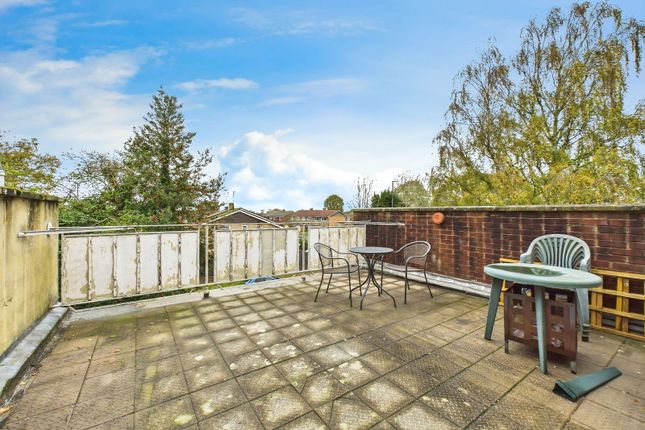 12, South Holmes Road, Horsham photo 3