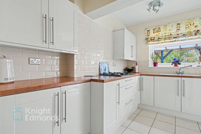 5 Roseacre Lane, Maidstone photo 2