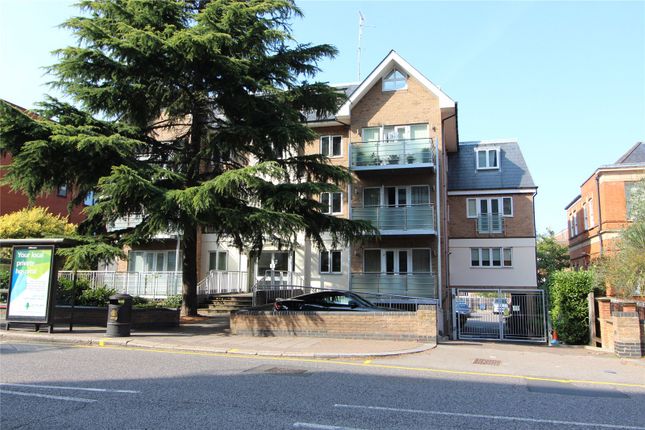 Thumbnail Flat for sale in Station Road, New Barnet