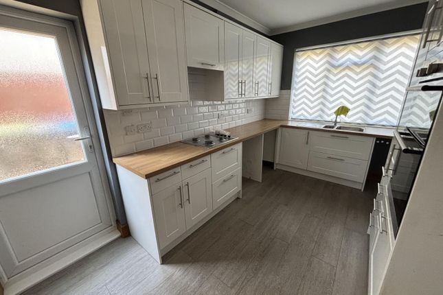 5, Lawrence Road, South Norwood photo 3