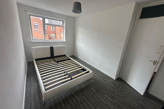96, Hillary Street, Walsall photo 5