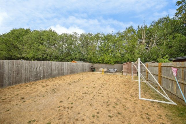 17, Ivan Blatny Close, IPSWICH photo 4