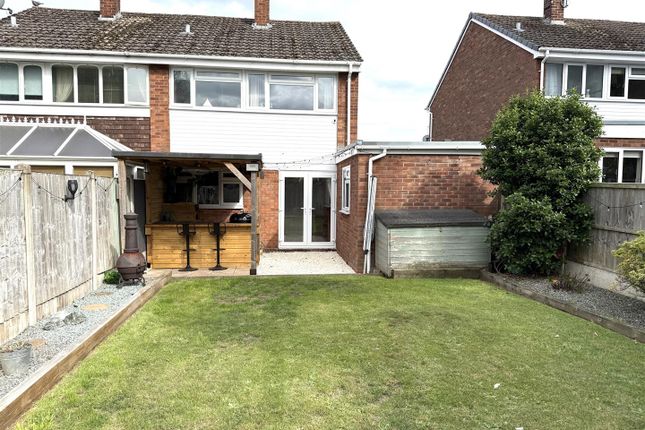 Foxglove Close, Rugeley photo 2