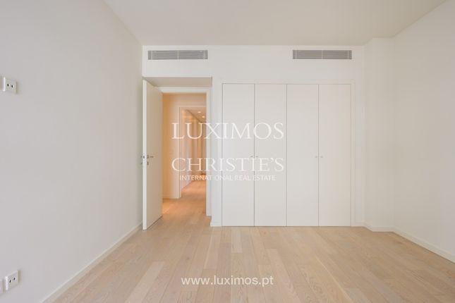 Apartment for sale in Bonfim, Porto, Portugal
