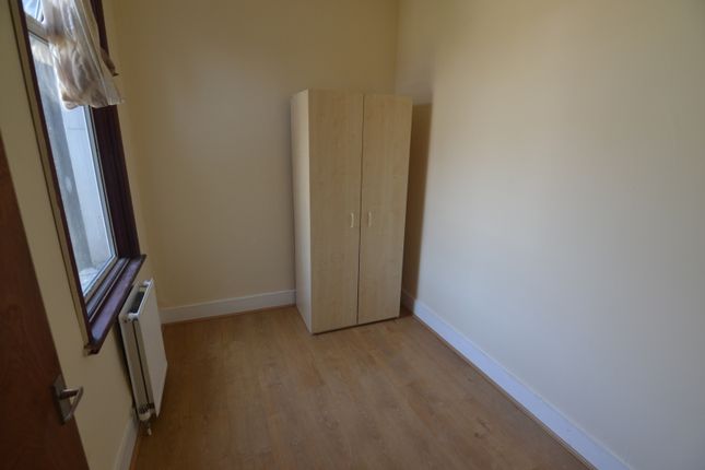 49, Grosvenor Road, Leyton, London photo 4