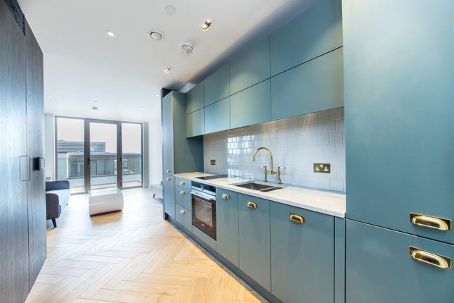 Apartment 602, Orwell Building, Heritage Lane, London photo 2