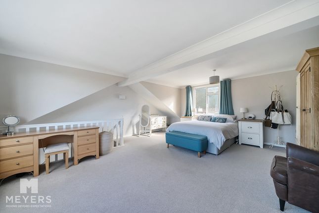 11, Gorse Road, Wimborne photo 2