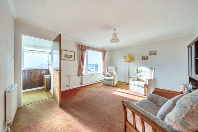 27, Long Meadows, Devon photo 2
