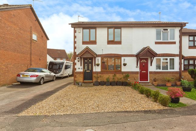 Thumbnail End terrace house for sale in Isis Close, Aylesbury