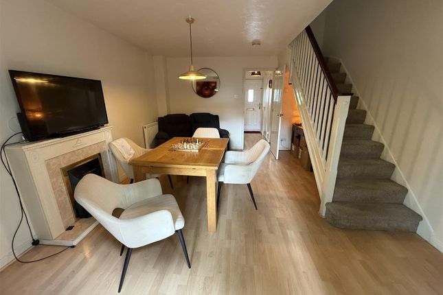 78, Botham Drive, Slough photo 2