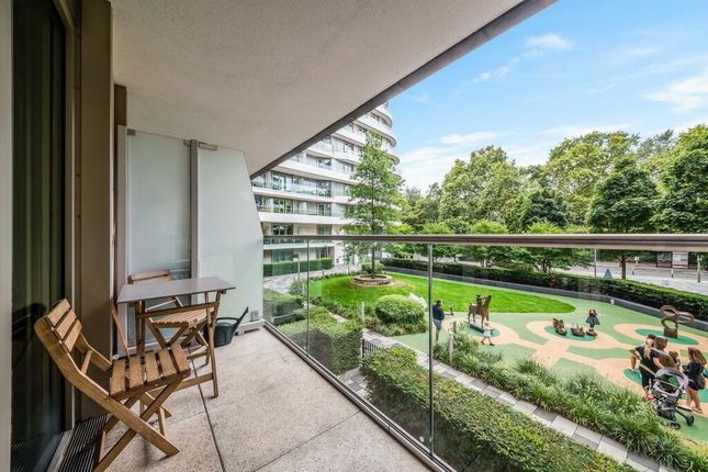 4, Camellia House, London photo 2