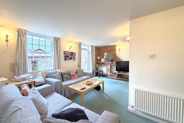 The Stables, 1 Crompton Street, Warwick photo 3