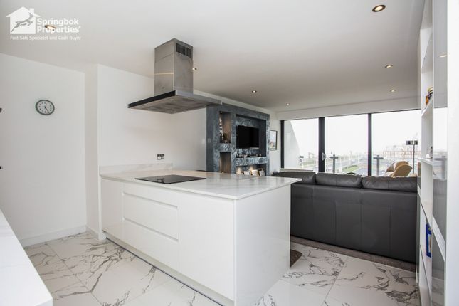 C18, Coastal Point, 647-655, Blackpool photo 4