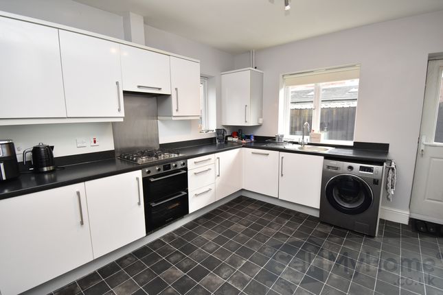 15 Pine Tree Close, Burntwood photo 4