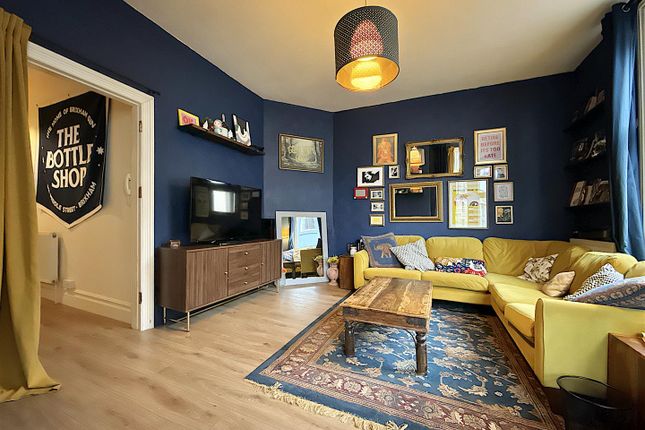 9a, Fore Street, Brixham photo 3