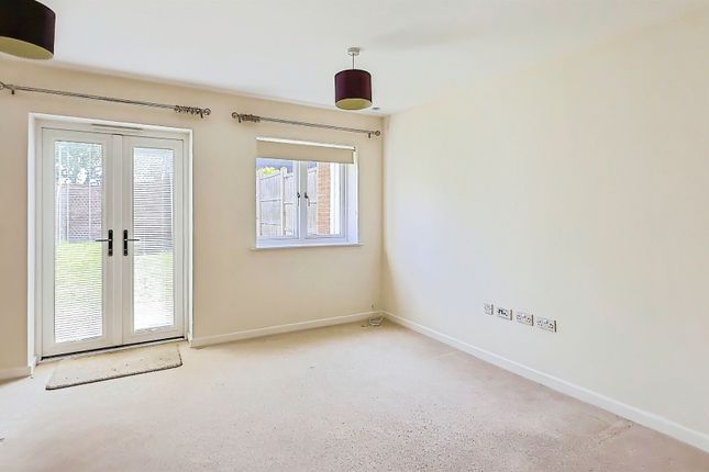 20, Campion Close, ASHFORD photo 4