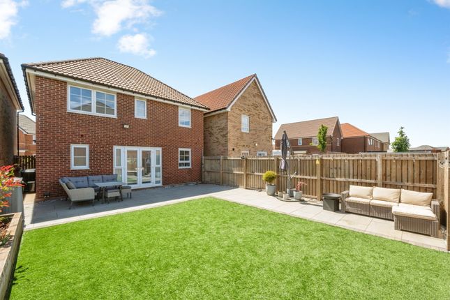1, Collier Close, Doncaster photo 4