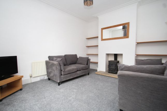 17, Methley Place, West Yorkshire photo 3