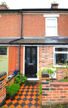 Thumbnail Triplex to rent in Carlyle Road, Norwich