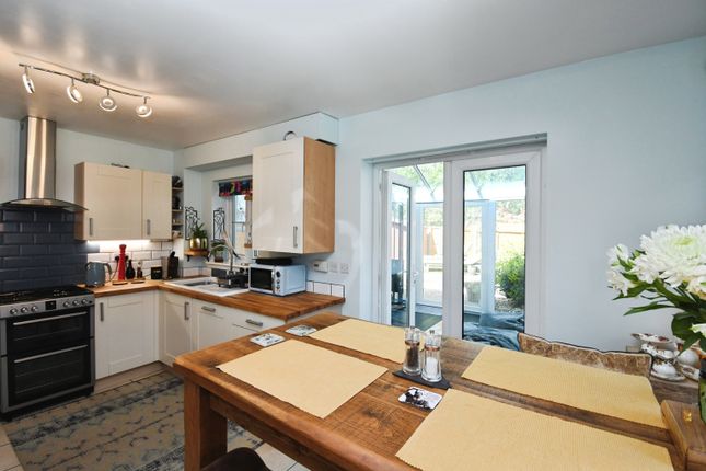 60, Kingsdown Road, Lincoln photo 3
