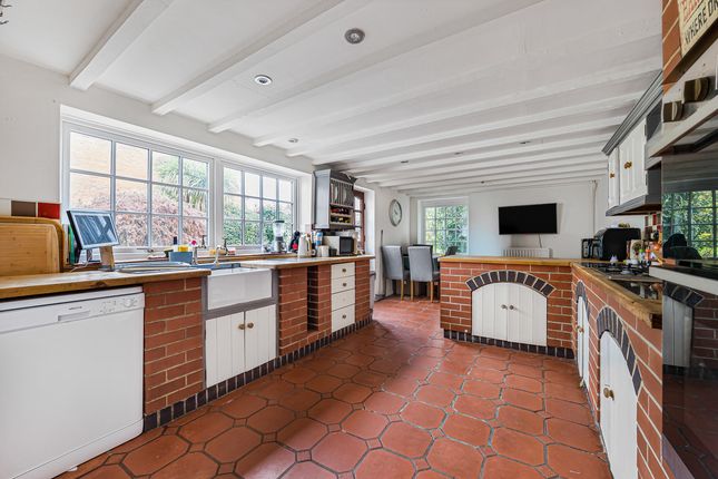 111, Wheatley Lane, Burton on Trent photo 3