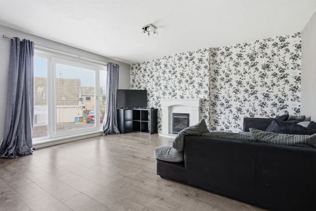 1, Pinewood Drive, Dalgety Bay photo 3