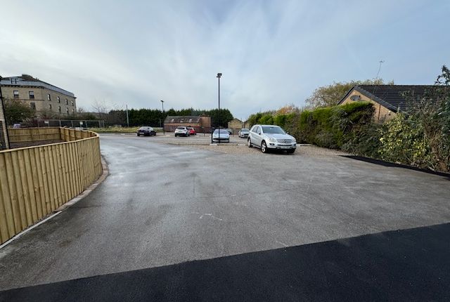 Apart 17 Windhill Manor, 15 Leeds Road Shipley photo 4