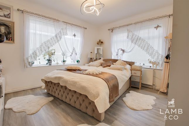 164, Burrs Road, Clacton-On-Sea photo 4