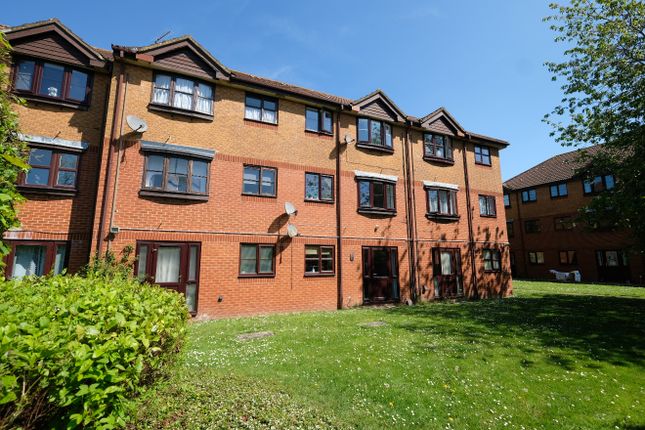 Thumbnail Flat for sale in Brunel Road, Southampton