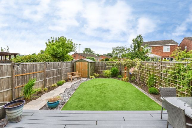 14, Lopes Way, Westbury photo 3