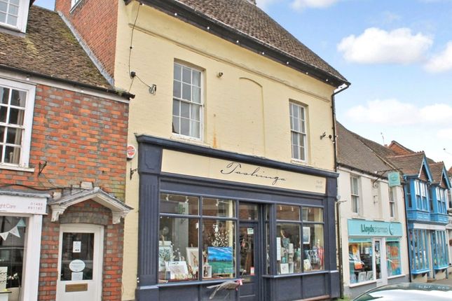2-bed flat on Tashinga Flat,, High Street, Bishops Waltham, £1,250/mo