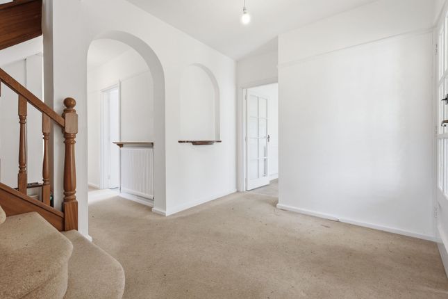 5 Rectory Close, Ingatestone photo 4