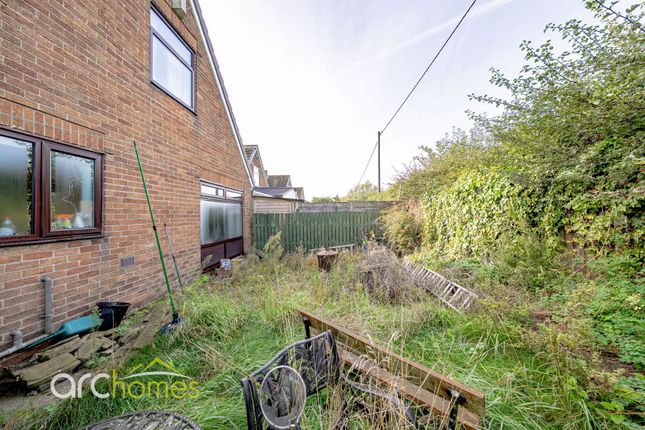 28 Firs Park Crescent, Wigan photo 4