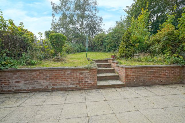 57, Gullingwood Drive, Rotherham photo 4